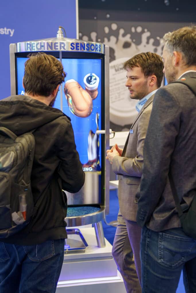 Messefilm-Dreh Produktdemo-Display Industrie-Sensorik 3D-Animation Beratungs-Szene Stand-Inszenierung B2B-Kommunikation Event-Dokumentation